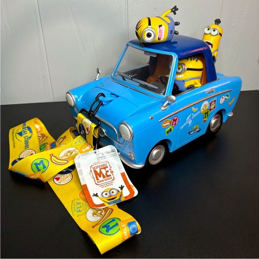 Universal Studios Despicable Me Minions Mayhem Car Popcorn Bucket